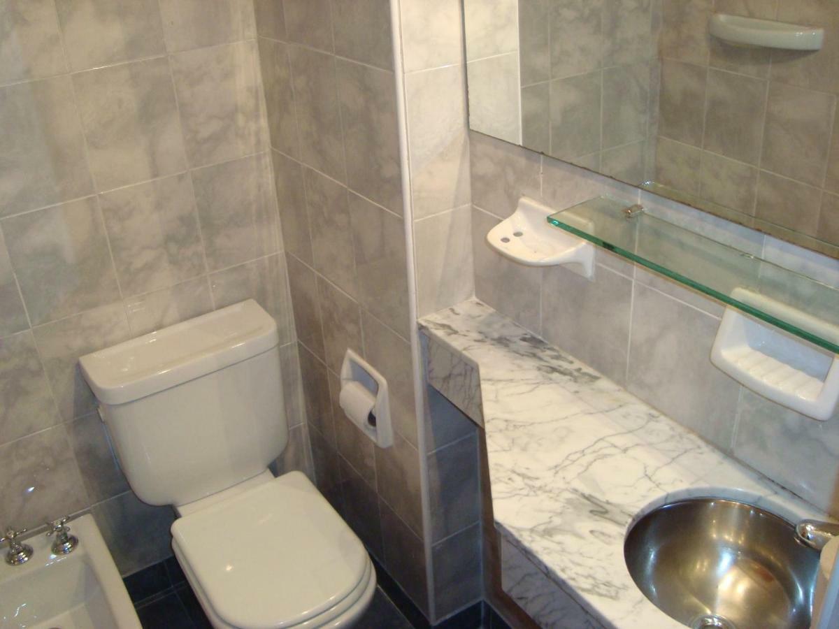 Hotel Siena Буенос Айрес Стая снимка