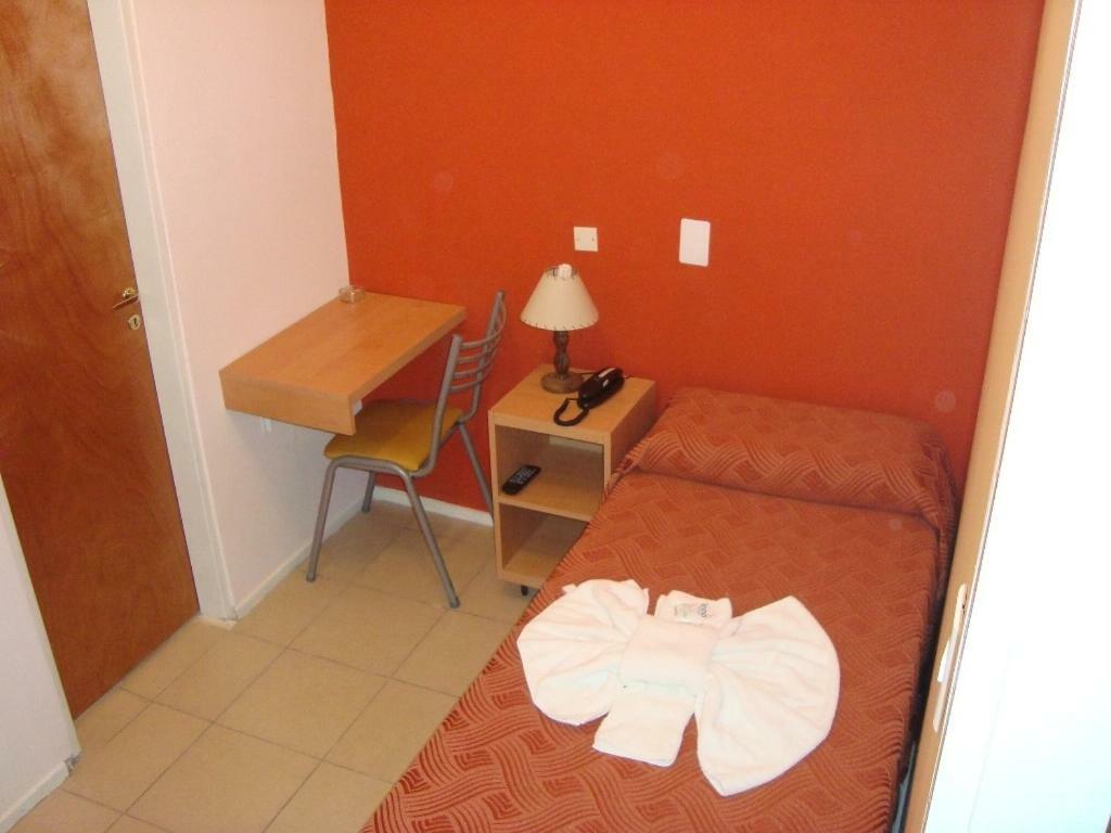 Hotel Siena Буенос Айрес Стая снимка