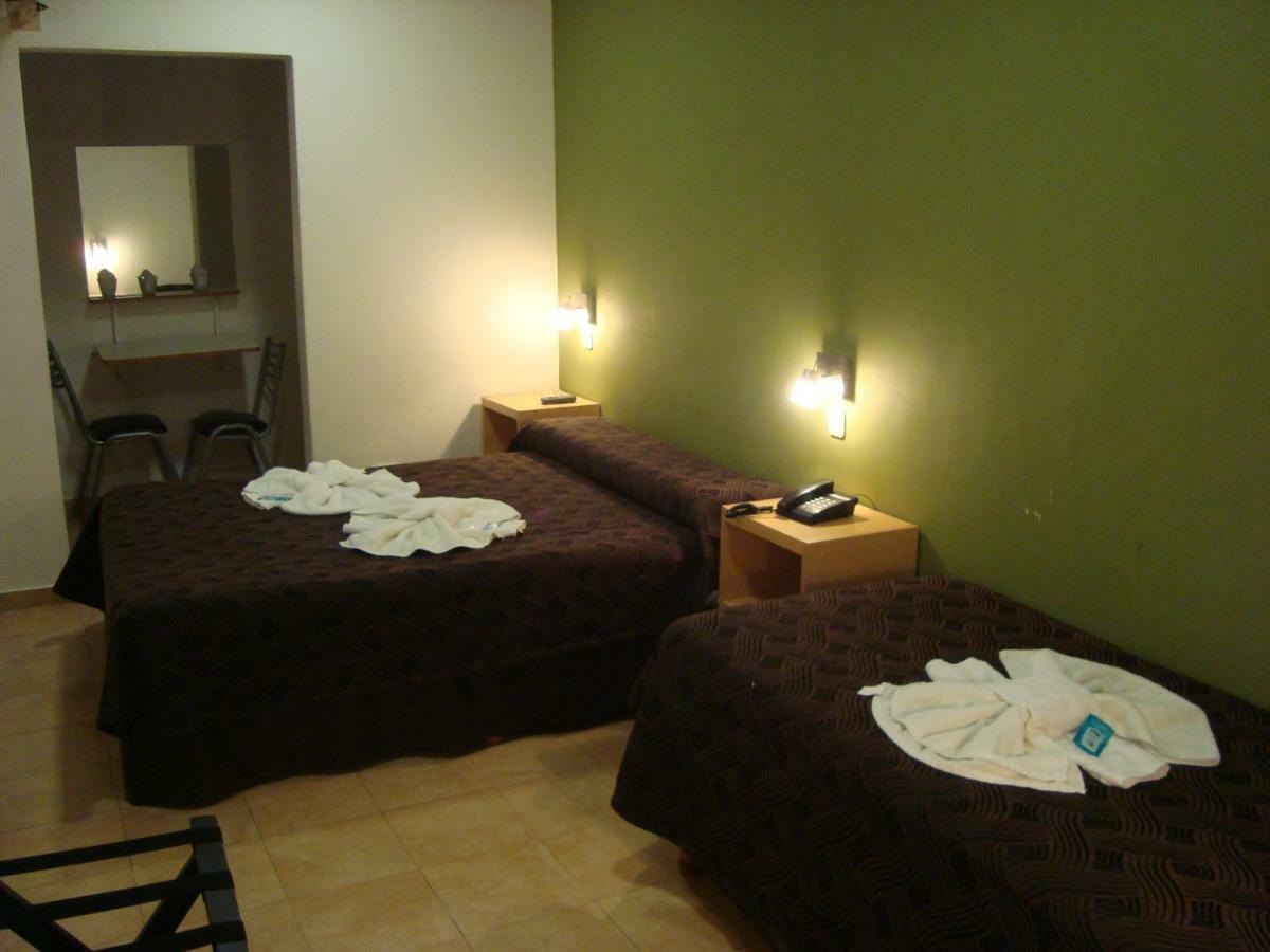 Hotel Siena Буенос Айрес Стая снимка